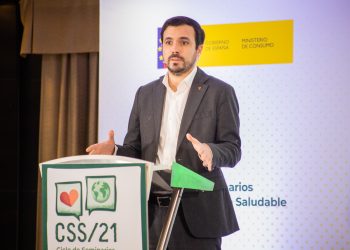 Garzón: “Restringir la publicidad de alimentos y bebidas no saludables es una acción política basada en la evidencia científica”