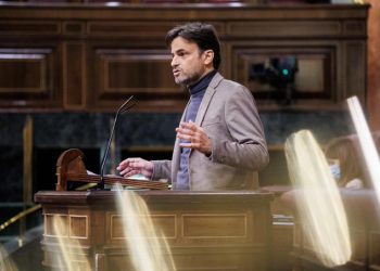 Asens (Unidas Podemos) pide que el Congreso aclare qué criterios sigue para acreditar a unos periodistas y negárselo a otros