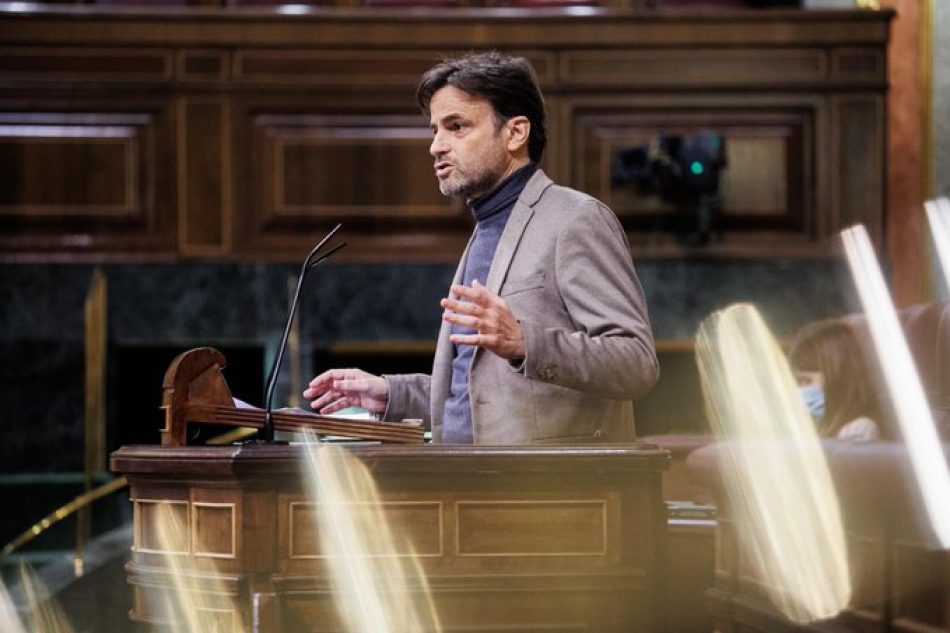 Asens (Unidas Podemos) pide que el Congreso aclare qué criterios sigue para acreditar a unos periodistas y negárselo a otros