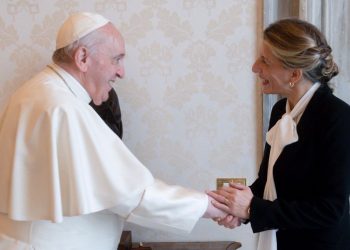 Europa Laica denuncia el «fraude y veleidad mediática» de la visita de la Vicepresidenta del Gobierno al Vaticano