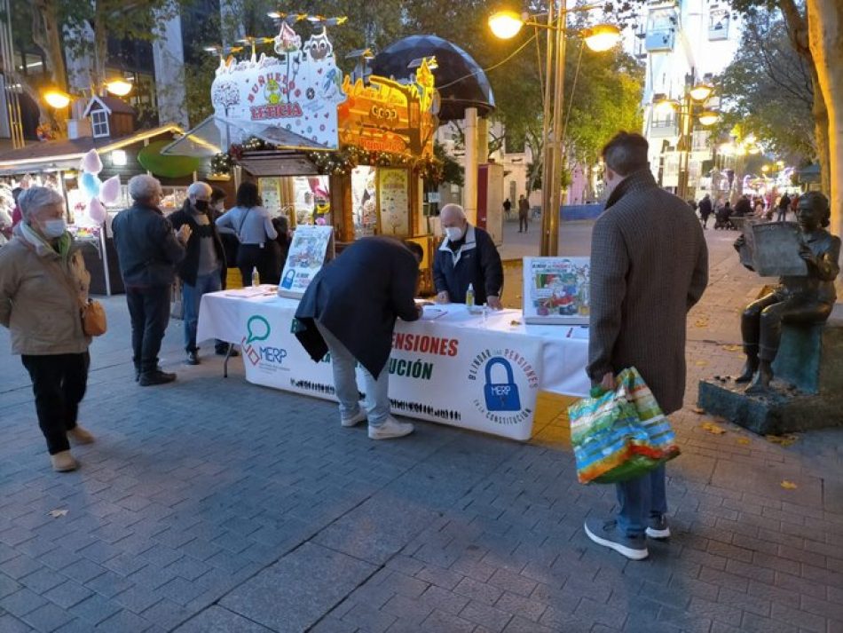 Felicitaciones y canciones navideñas en el Congreso, por el blindaje de las pensiones