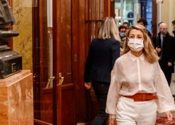 Yolanda Díaz defiende el nuevo acuerdo laboral «un cambio de paradigma fundamental» y llama a «leer los textos» antes de criticar y rechazar el pacto