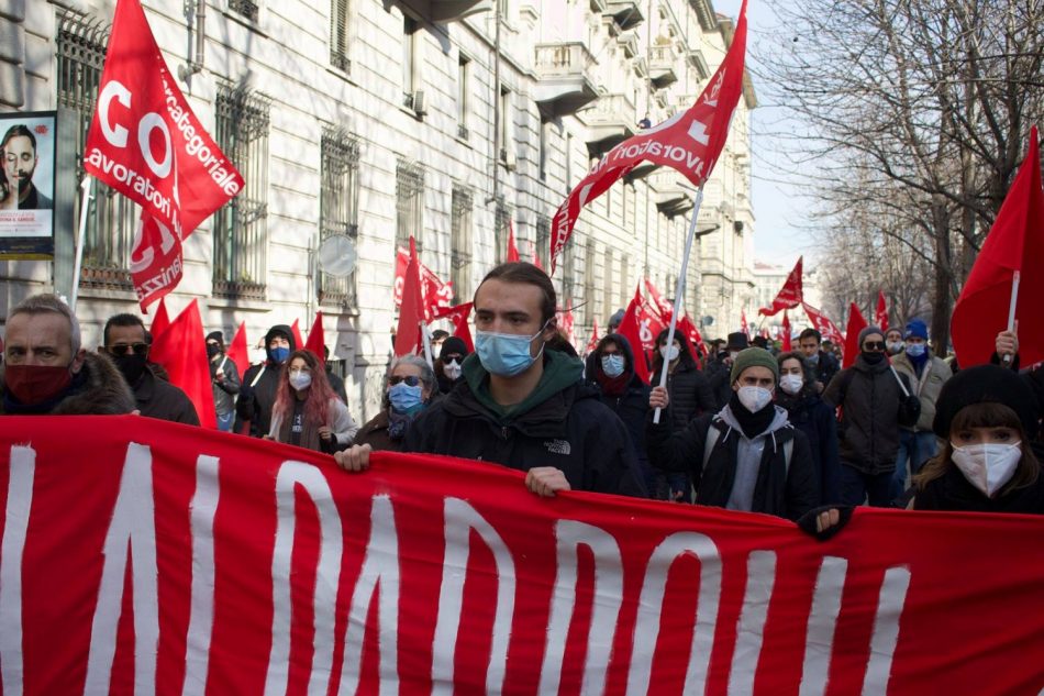 Trabajadores italianos realizan huelga general de ocho horas