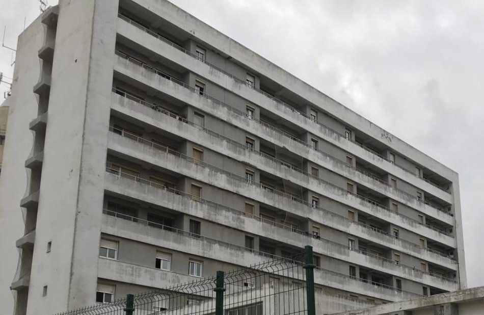 Más País lamenta la irresponsabilidad de la Junta ante la falta de un médico con plaza fija en la residencia de mayores de Algeciras