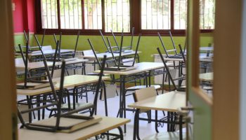 El sindicato Ustea denuncia que la provincia de Sevilla pierde 69 aulas en la educación pública