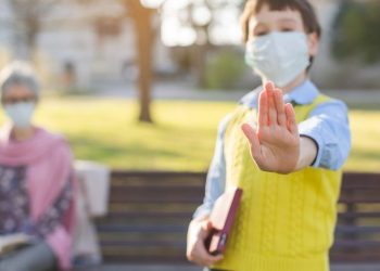 El aumento de contagios en los centros educativos vuelve a poner en riesgo la salud de la comunidad escolar