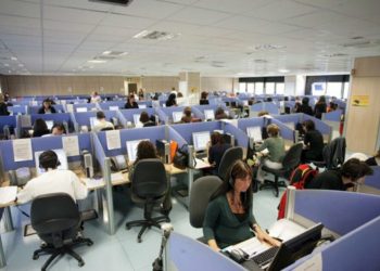 CGT acusa al Grupo Comdata de abandonar a un centenar de personas trabajadoras de Telefónica tras dejarlas sin medios económicos