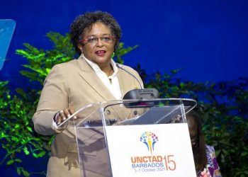 Barbados rompe lazo colonial británico y se declara república
