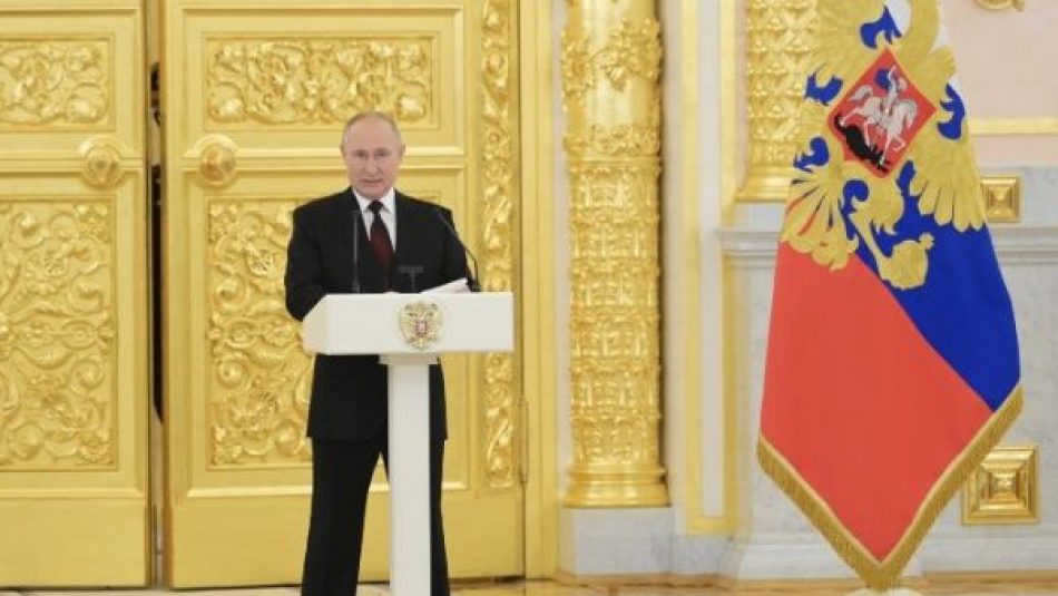 Putin insta a la OTAN a negociar situación fronteriza