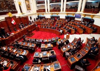 Congreso peruano debatirá moción de censura a titular del Parlamento