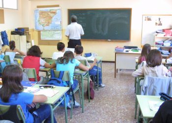 Los colegios reanudarán las clases en Madrid sin prever ninguna medida ante el impacto de la sexta ola