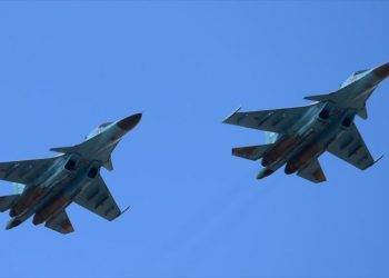 Rusia moviliza 60 cazas para ejercicios a puertas de Ucrania
