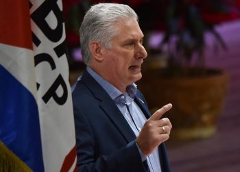 Miguel Díaz-Canel tilda de ridículo anuncio de EEUU contra Cuba