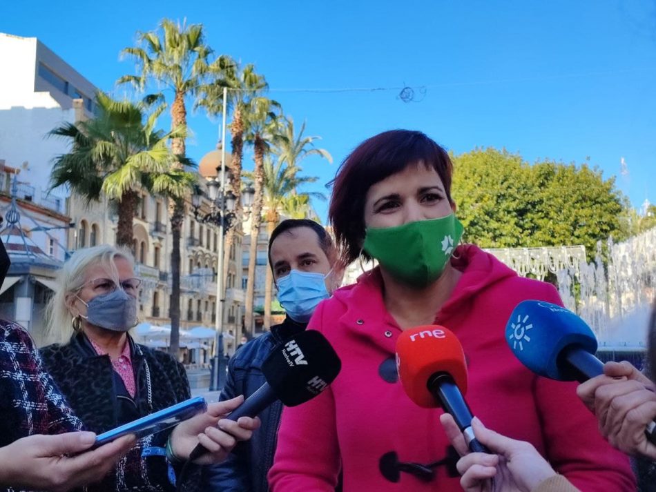 Teresa Rodríguez propone a Inmaculada Nieto un «pacto de respeto y no agresión para la campaña» de las autonómicas andaluzas