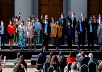 Mayoría de chilenos respalda gabinete del presidente Gabriel Boric
