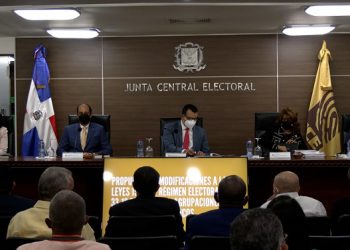 Continúa debate de la Reforma Electoral en Dominicana