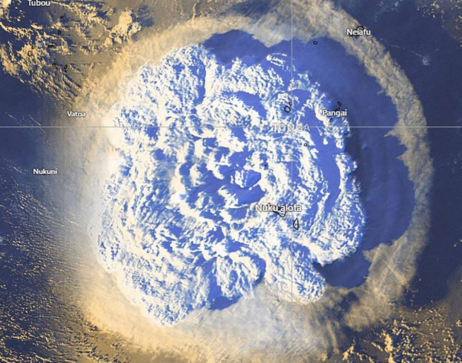 La erupción del volcán submarino Hunga Tonga se sintió en todo el mundo