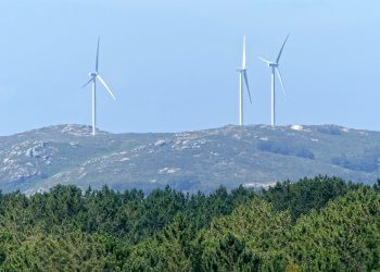 Bombazo judicial contra la política energética del PP de Feijóo: El TSXG anula la autorización de la Xunta para repotenciar el parque eólico de Corme