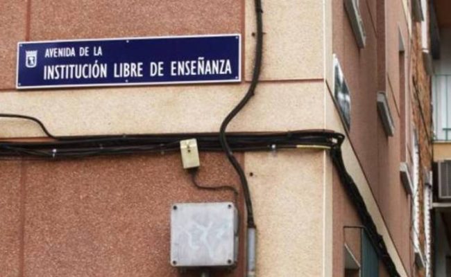 El Ayto. de Madrid elimina del callejero la «Avda. Institución Libre de Enseñanza» y lo sustituye por los falangistas «Hermanos García Noblejas»