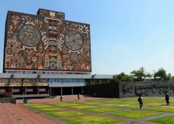 El extravío de la escuela y la educación como mercancía  y no como derecho