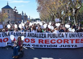 Unidas Podemos denuncia un “plan orquestado” del Gobierno andaluz para el “desmantelamiento progresivo” de la sanidad pública