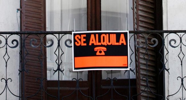 Alquilar un piso de 90 metros cuadrados en Cádiz capital supone una media del 60% del salario