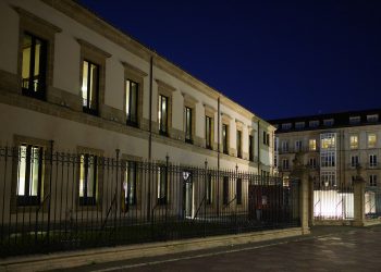 SOS Racismo Bizcaia y la abogada Agatha Líbano comparecen en el Parlamento Vasco por la agresión de Silvia L