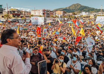 Multitudes en Colombia siguen a Pacto Histórico en campaña electoral