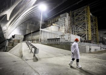 Suport al poble ucraïnès i denuncia el risc nuclear