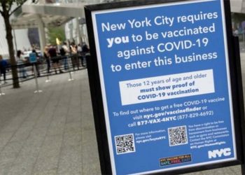 Nueva York despedirá a miles de trabajadores por no vacunarse