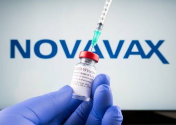 Qué sabemos sobre la nueva vacuna de Novavax contra la covid-19