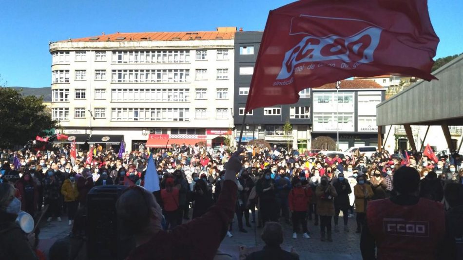 Milleiros de persoas manifestáronse este sábado en defensa dun convenio digno para a conserva de peixe