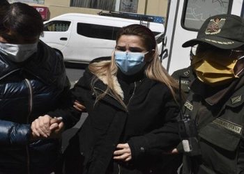 Arranca en Bolivia el primer juicio oral contra Jeanine Áñez