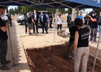 Los restos de Francisco Martín-Carnerero llegan a un nicho familiar tras 82 años en una fosa de la Guerra Civil