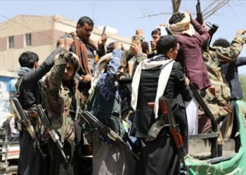 Aliados de Riad abandonan su coalición y se unen al Ejército yemení