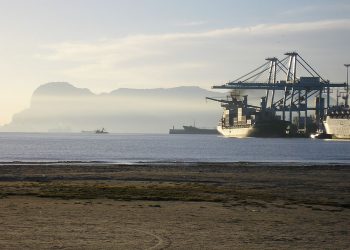 Alianza Verde denuncia la llegada de carbón ruso a la Bahía de Algeciras y pide al Gobierno prohibir su importación en el marco de las sanciones a Rusia