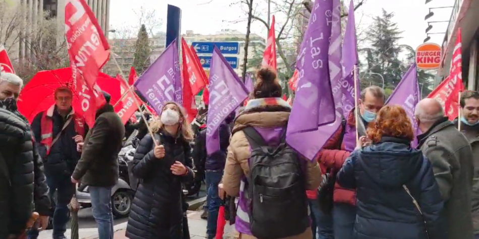 El Comité de Empresa de ADIF convoca concentraciones para exigir el cumplimiento de los acuerdos de trabajo a distancia