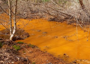 Califican de «pura propaganda» el proyecto de restauración ambiental del entorno de la mina de Touro promovido por Cobre San Rafael