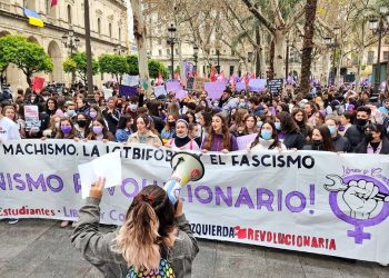 «8M. Éxito rotundo de la huelga feminista convocada por Libres y Combativas y el Sindicato de Estudiantes: ¡Más de 100.000 jóvenes tomamos las calles en todo el Estado!»