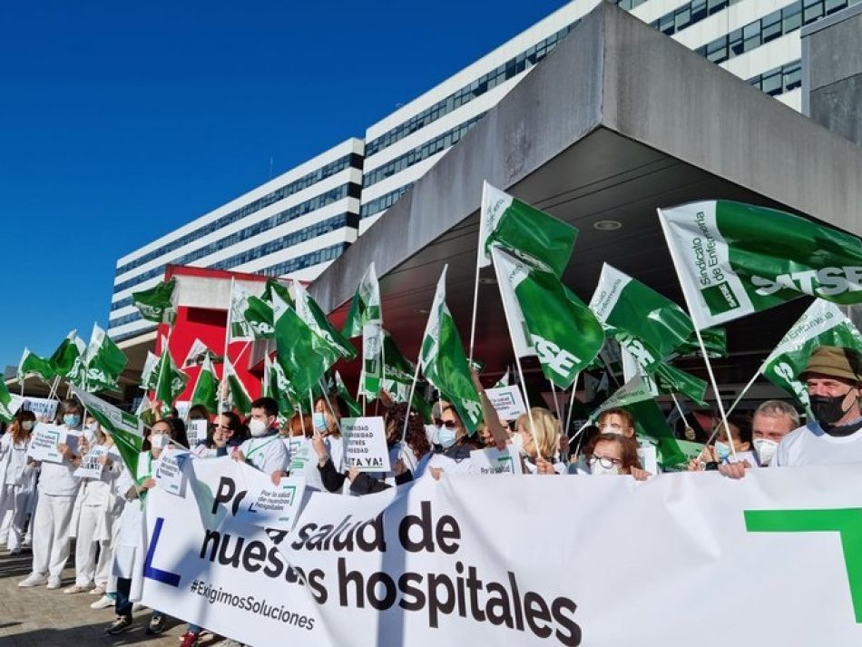 «Hasta un año de espera para ser atendido por un fisioterapeuta. El 30 de marzo, nos concentramos ante la Consejería de Sanidad de Madrid»