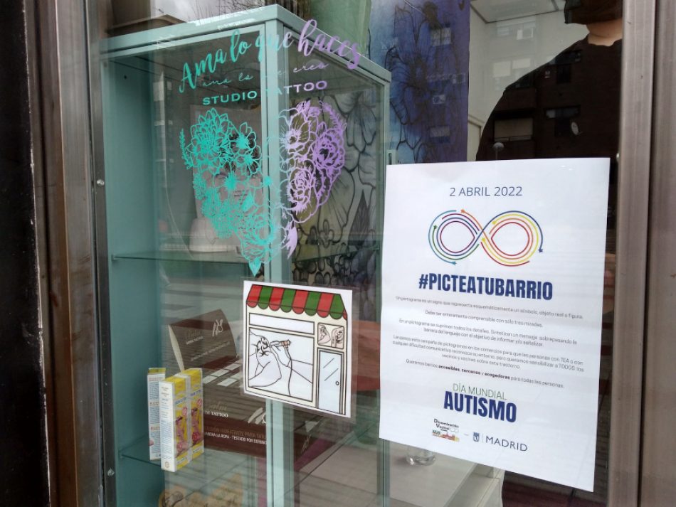 “PicTEA” tu barrio: la campaña que anima a los comercios a colocar pictogramas accesibles para las personas con autismo, en Madrid