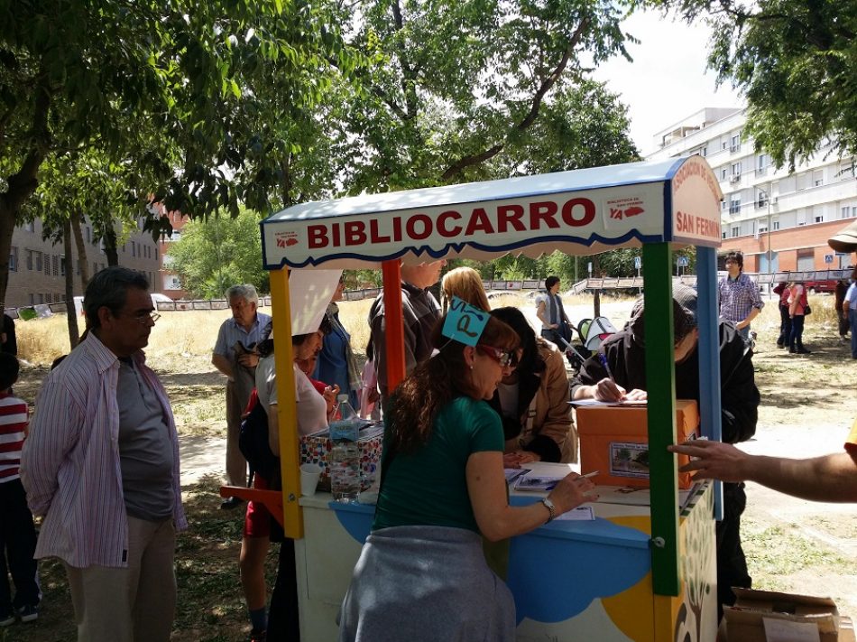 La biblioteca de San Fermín, una importante conquista vecinal que la asociación del barrio quiere recoger en un libro