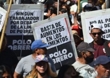 Argentina aumentará salario mínimo para finales de año