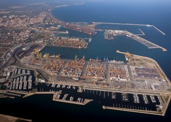 Compromís desmiente que se haya producido una autorización expresa del Estado a la ampliación del Puerto de València