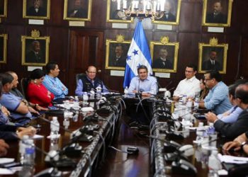 Funcionarios de gobierno de Juan Orlando Hernández en Honduras sustrajeron documentos públicos para esconder la corrupción