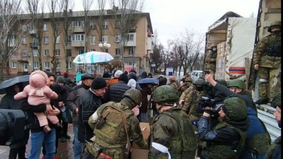 Rusia anuncia un alto el fuego y la apertura de corredores humanitarios en Ucrania