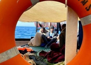 Mueren 50 migrantes en naufragio frente a Libia