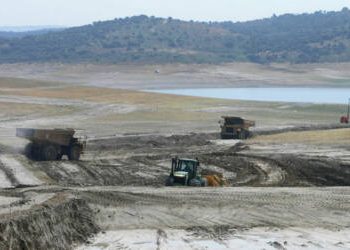 Denuncian nuevamente la inacción climática de Extremadura tras conocer el informe del Panel Intergubernamental del Cambio Climático.