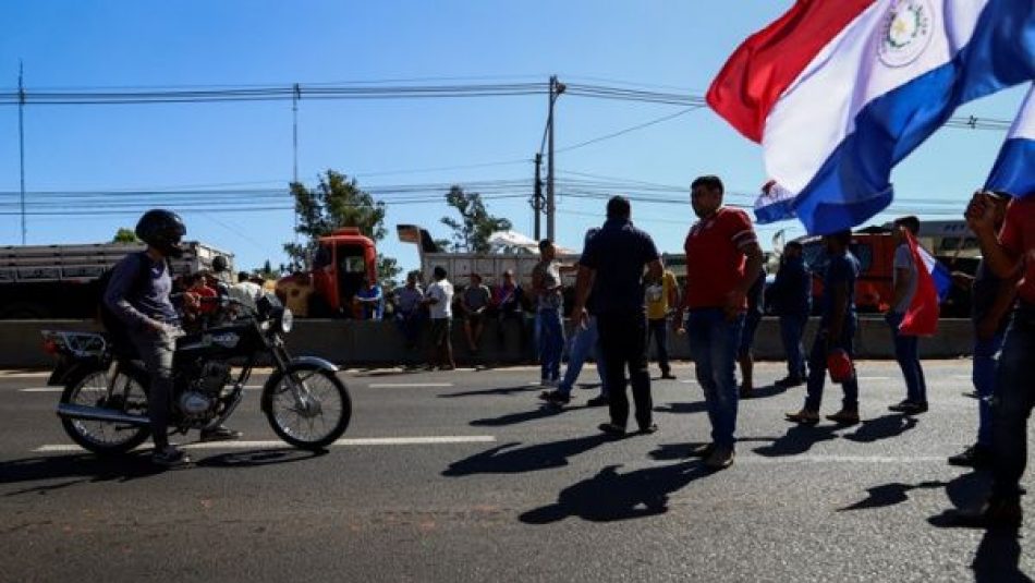 Transportistas paraguayos cumplen segundo día de protestas