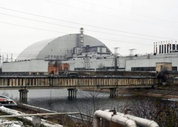 Ucrania anuncia la retirada de las fuerzas rusas del sitio nuclear de Chernobyl